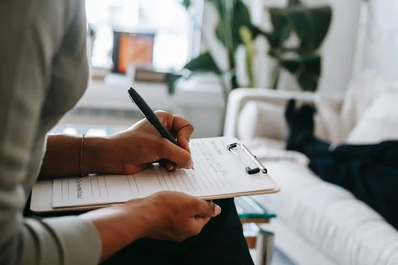 Elements of an Evaluation Essay