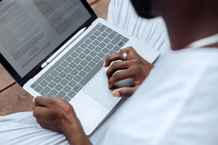 100+ Persuasive Essay Topics for Students to Use Today