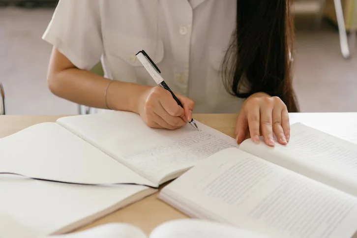 How to Start a College Essay? 10 Proven Strategies