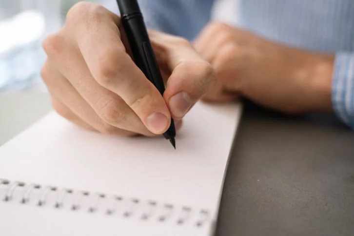 How to Start a Business Essay: A Student-Friendly Guide