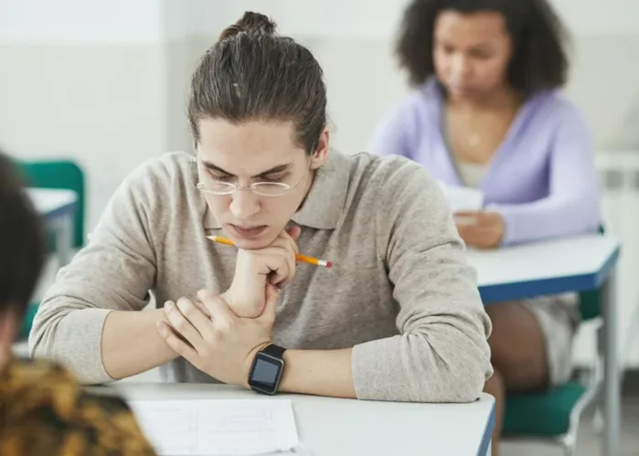 Write a Capstone Project Outline: College Essay Writing 2025