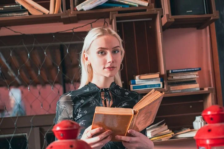 Modernism in Literature. A Complete Guide with Examples