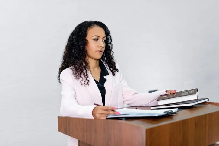How to Write a Persuasive Speech: Student Tips 2026