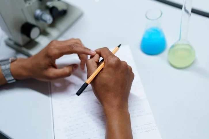 How to Write an Abstract for a Lab Report: Step-by-Step Guide