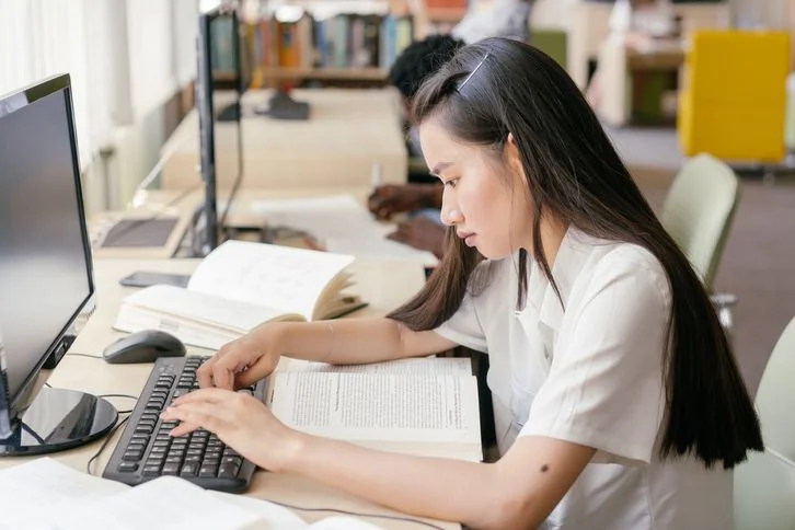 IB Extended Essay Topics + 2026 - Essay Ideas for IB Students