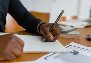 What Is a Capstone Project? Basic Guidelines and Helpful Tips