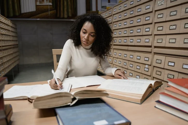 How to Write a History Essay with Complex Sources