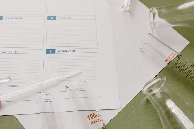 How to Write a Hypothesis: Rules and Guidelines to Follow