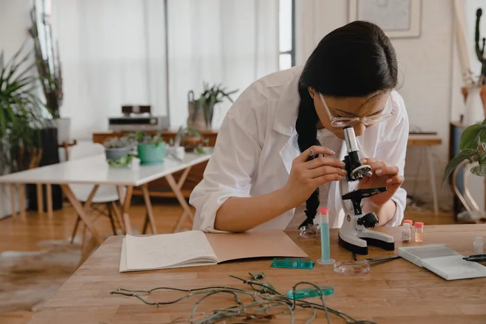 Fascinating biology topics: explore life, science, and research