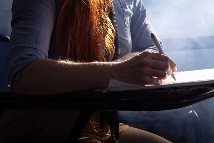 Narrative Essay Outline: Step-by-Step Writing Guide
