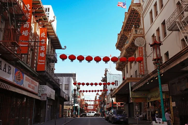 Interior Chinatown Summary & Study Guide. Complete Book Notes