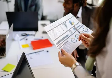 How to Write a Progress Report | Step-By-Step Guide