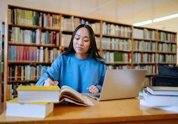 Economics Essay Topics: Choose Yours and Get an A Grade Quick and Easy