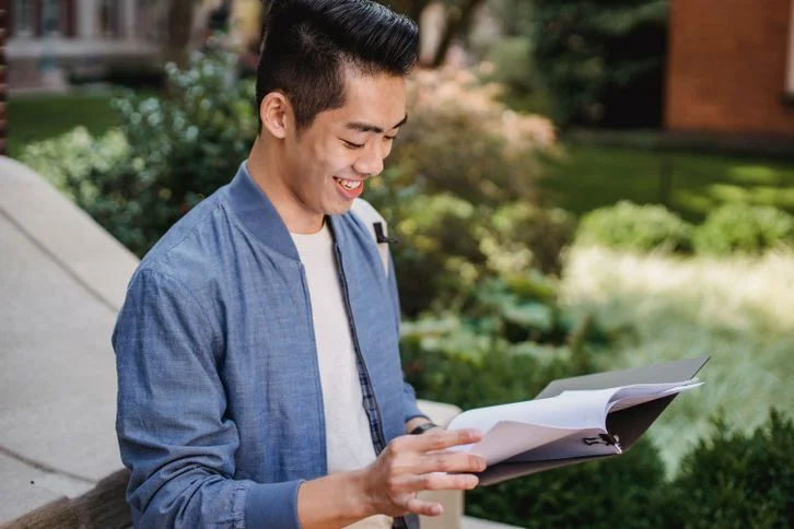 150+ Satire Essay Topics for Students | Smart Ideas